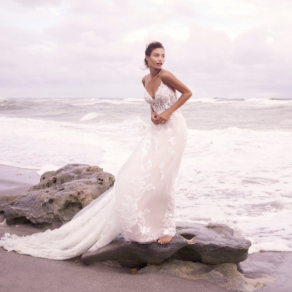 Marlow by Maggie Sottero 🤍👰🏼‍♀️ SIZE 14